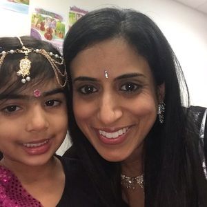 Meet your Posher, Dina